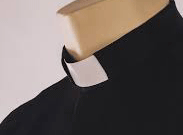 Clergy collar